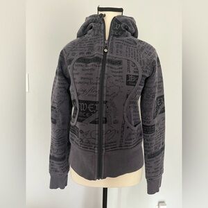 lululemon athletica Scuba hoodie with vintage Print- EUC